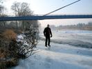 Nebvale zamrzl Berounka lze jet na bruslch jako na lodi