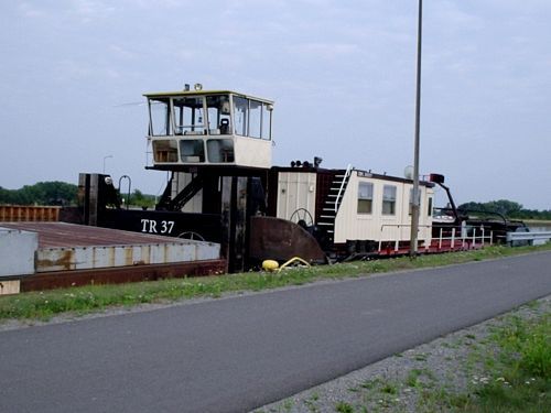 Tlaèák TR – 37.